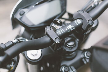Superbike handlebar Ø 28,6 mm incl. converter