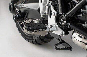 ION footrest kit