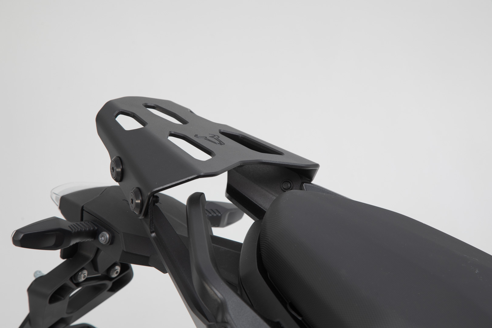 TRAX ADV top case system silver. BMW F 900 R / XR  - 7