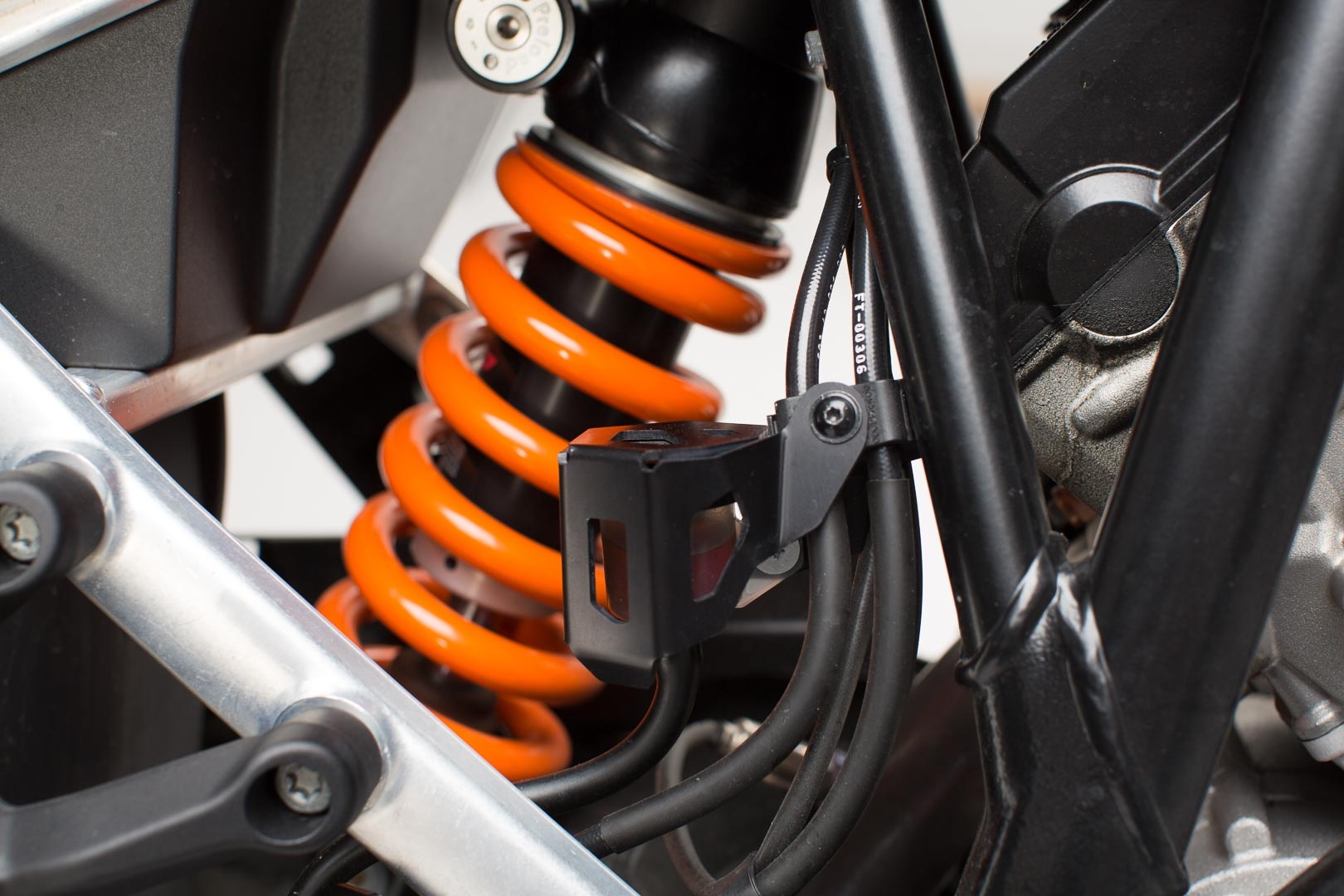 Brake reservoir guard - 3