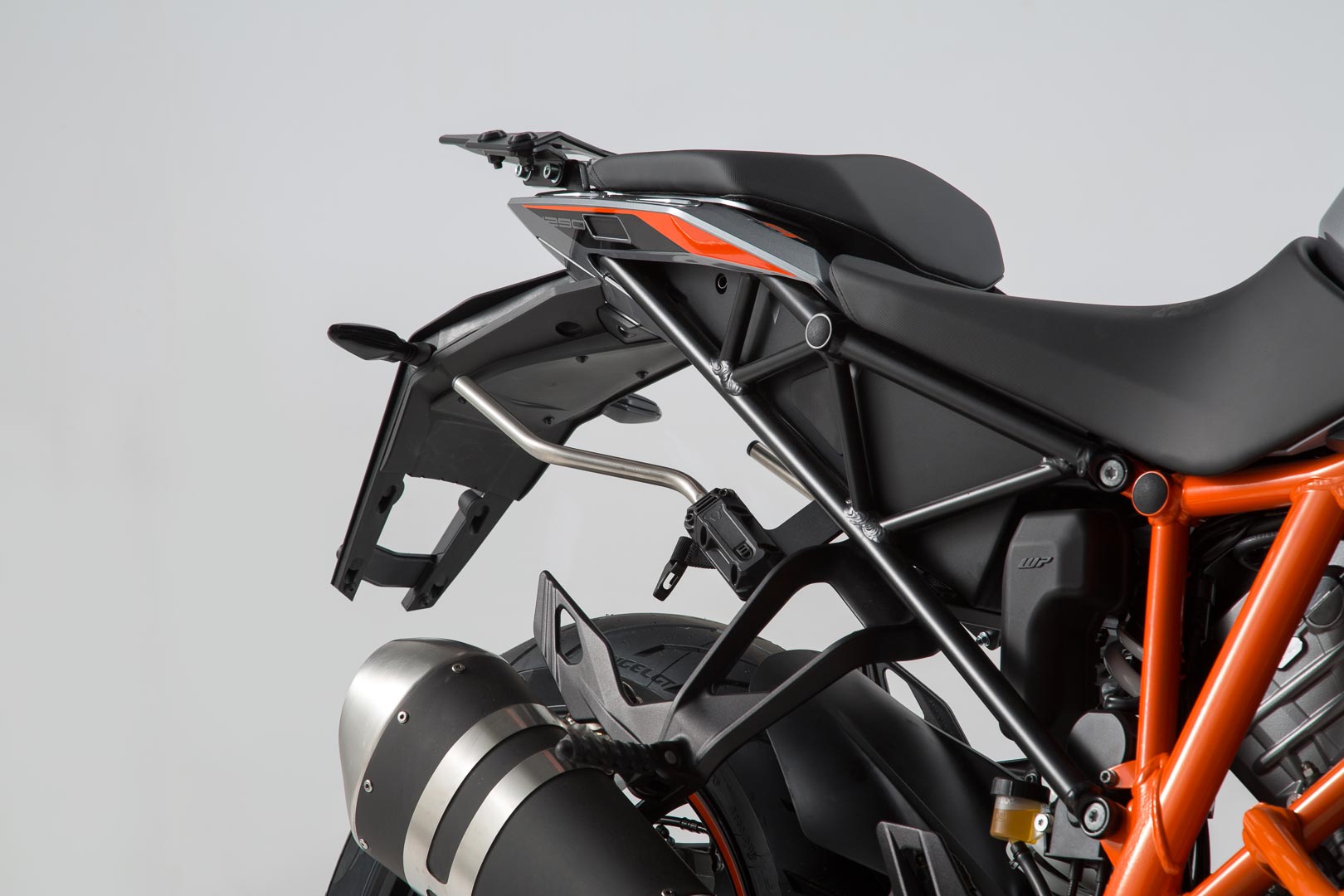 BLAZE saddlebag support arms