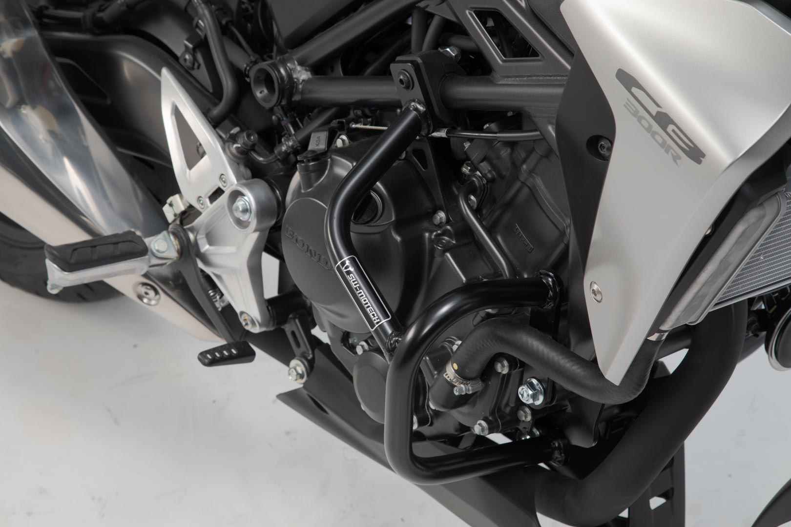 Crash bar