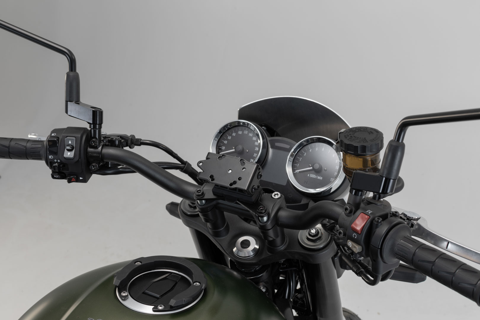 GPS mount for cockpit