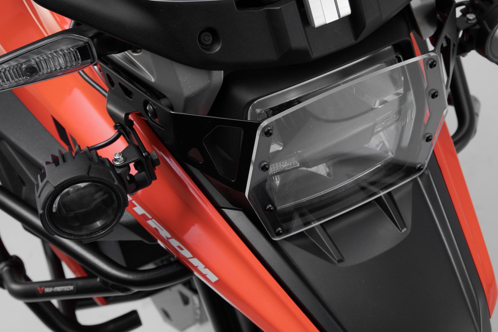 Light mount - 3