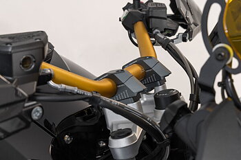 Bar back variable for Ø32 handlebars. Without brand assignment