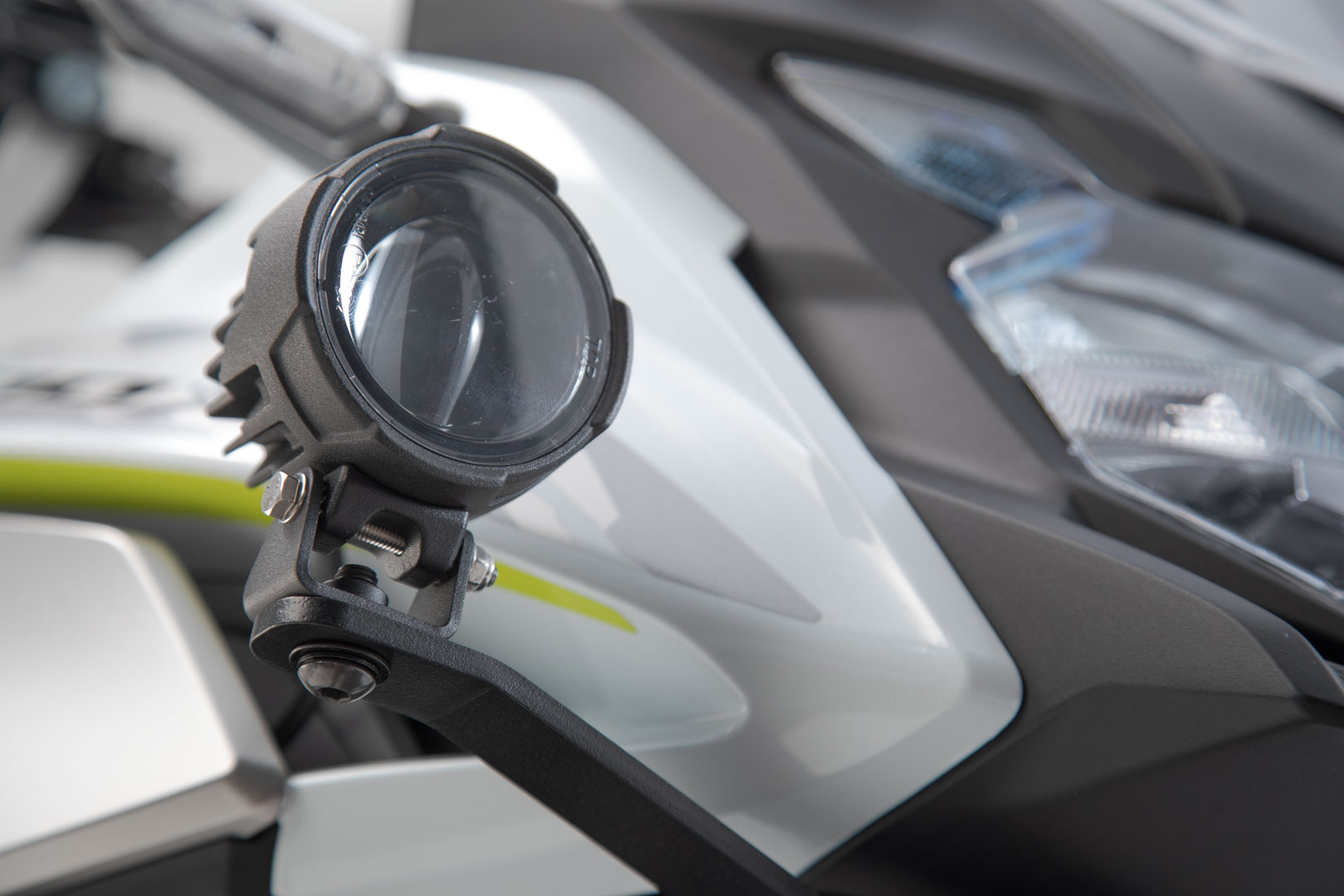 Light mount - 4