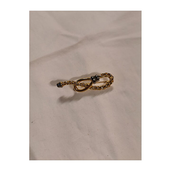 Brooch - Rope with Loop