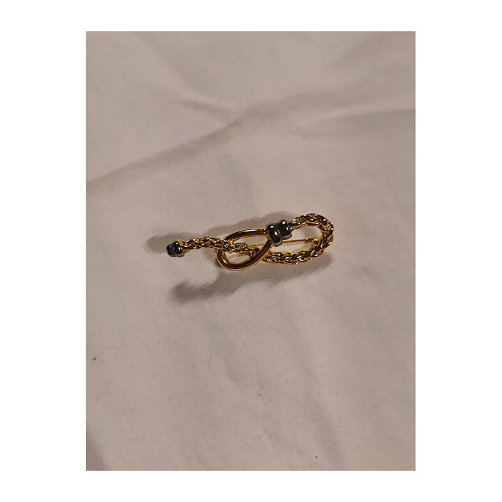 Brooch - Rope with Loop