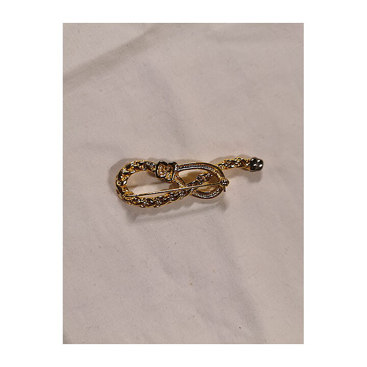 Brooch - Rope with Loop