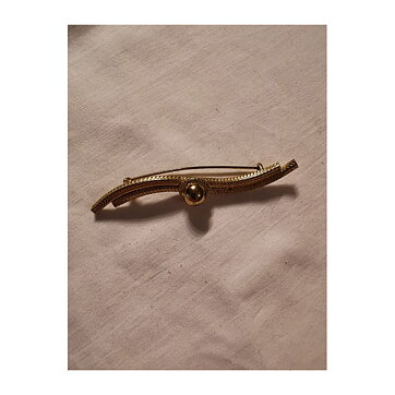 Brooch - Pin With Pearl