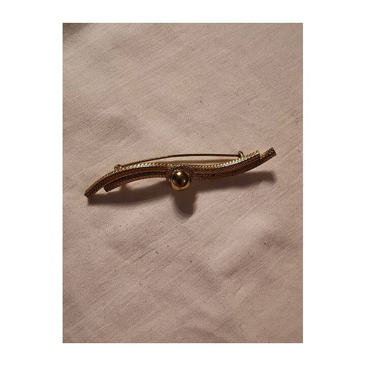 Brooch - Pin With Pearl