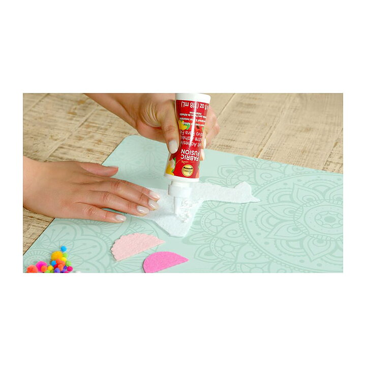 Aleene's Fabric Fusion Felt Adhesive
