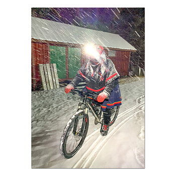 Postkarte Idja Lotta biking in snowstorm