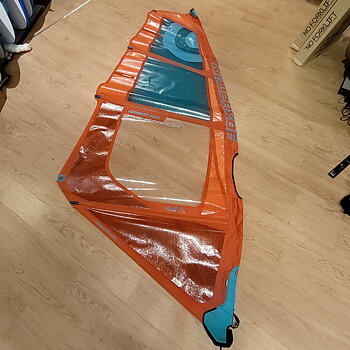 Begagnat vindsurfingsegel 4.2 Neil Pryde Combat pro 2023