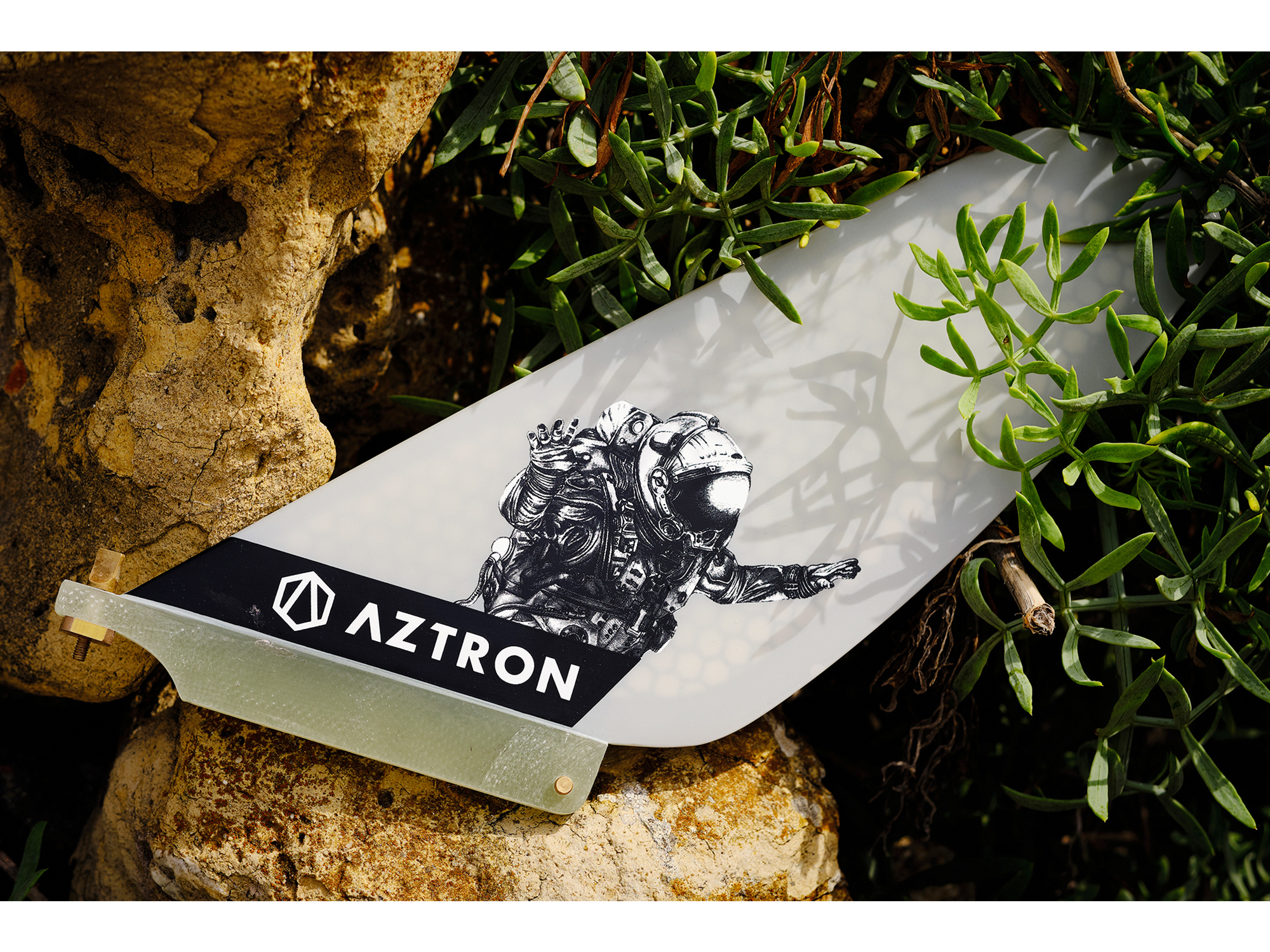 Aztron SUP fena 8.3 race  - 2