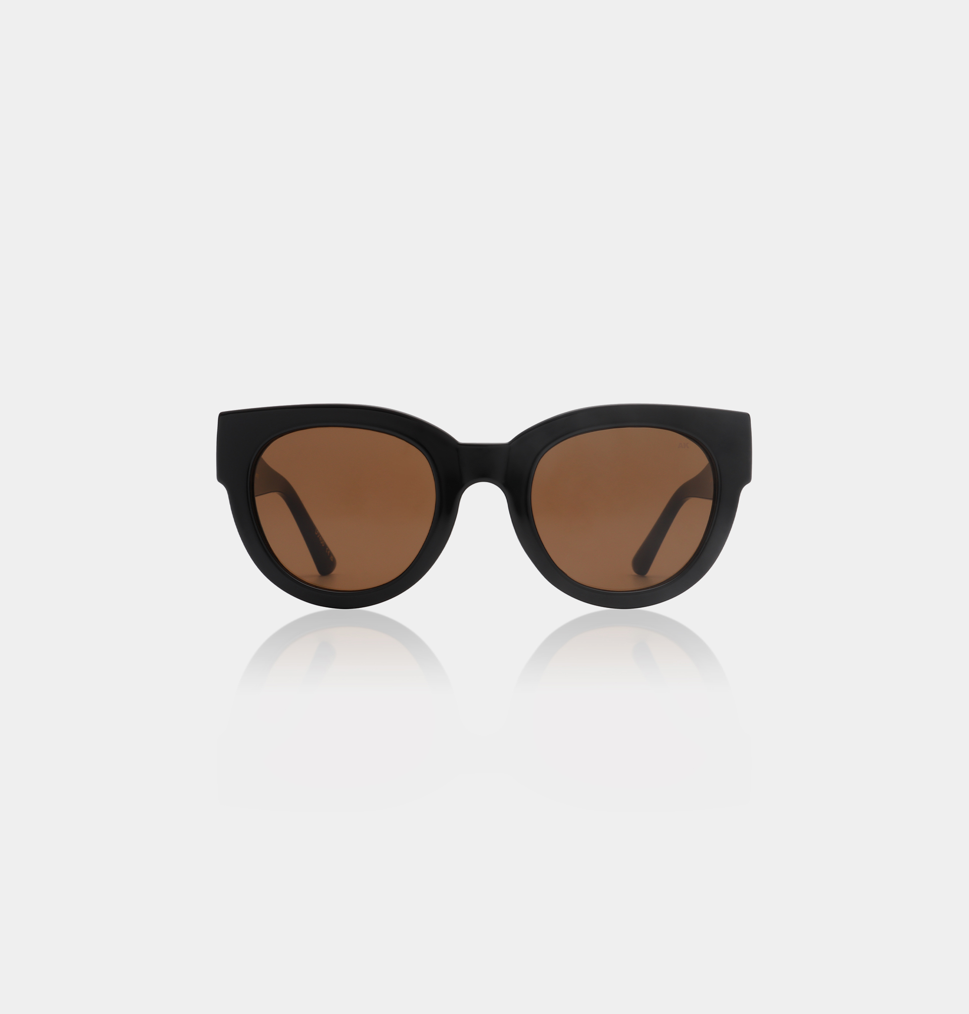 A Kjaerbede solglasögon Lilly Black