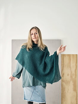 Moss-stickad poncho - Angel