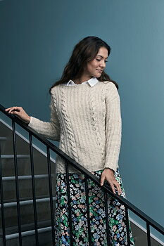 Sweater med flätor - Dagmar by Permin