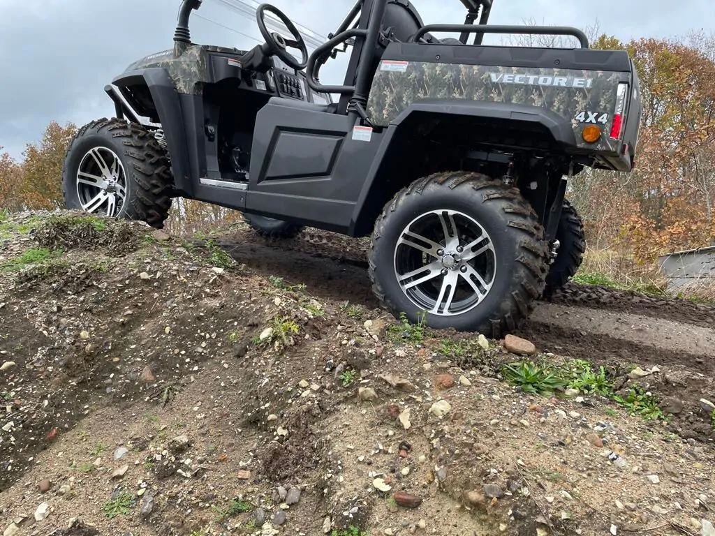 Hisun UTV, elektrisk  4x4, 12000 watts motor, lithium batterier - 12