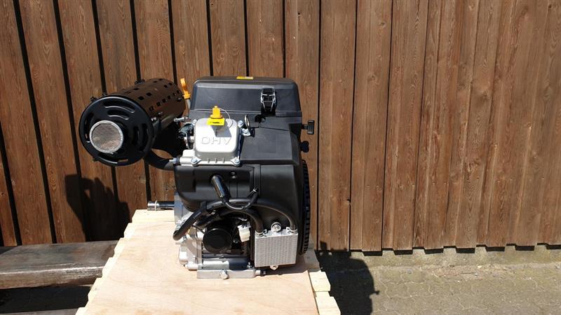 Bensinmotor V-twin Loncin 27 hk. Euro5 motor - 11