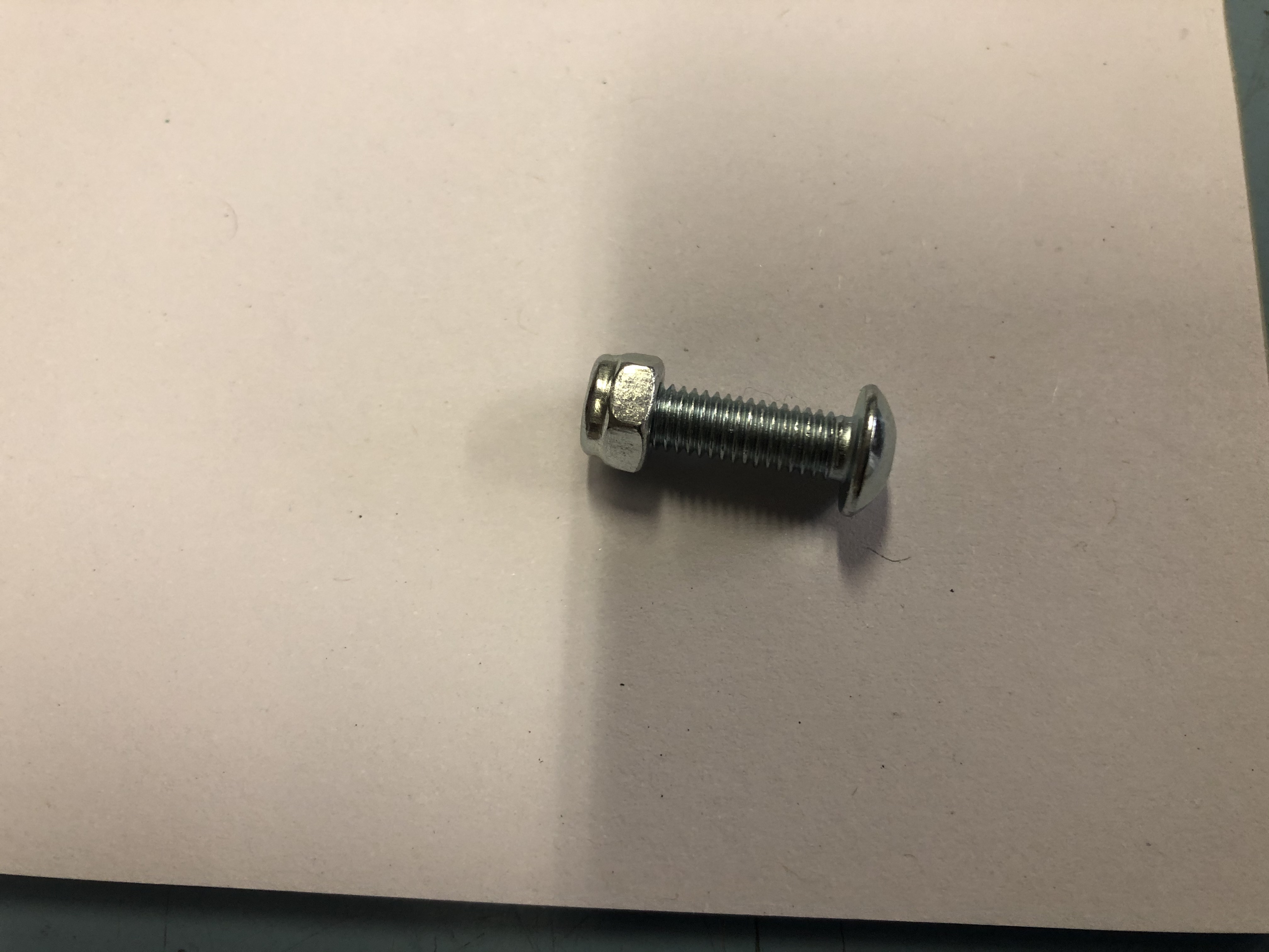 Bult o mutter i 10-pack  till knivar på Bernards häckklippare.