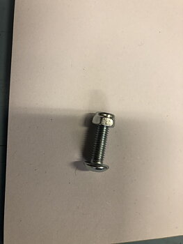 Bult o mutter i 10-pack  till knivar på Bernards häckklippare.