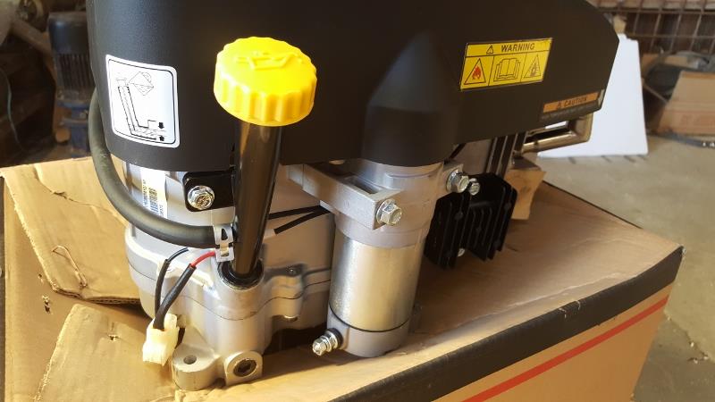Bensinmotor Loncin vertikal axel 10,0 hk. - 4