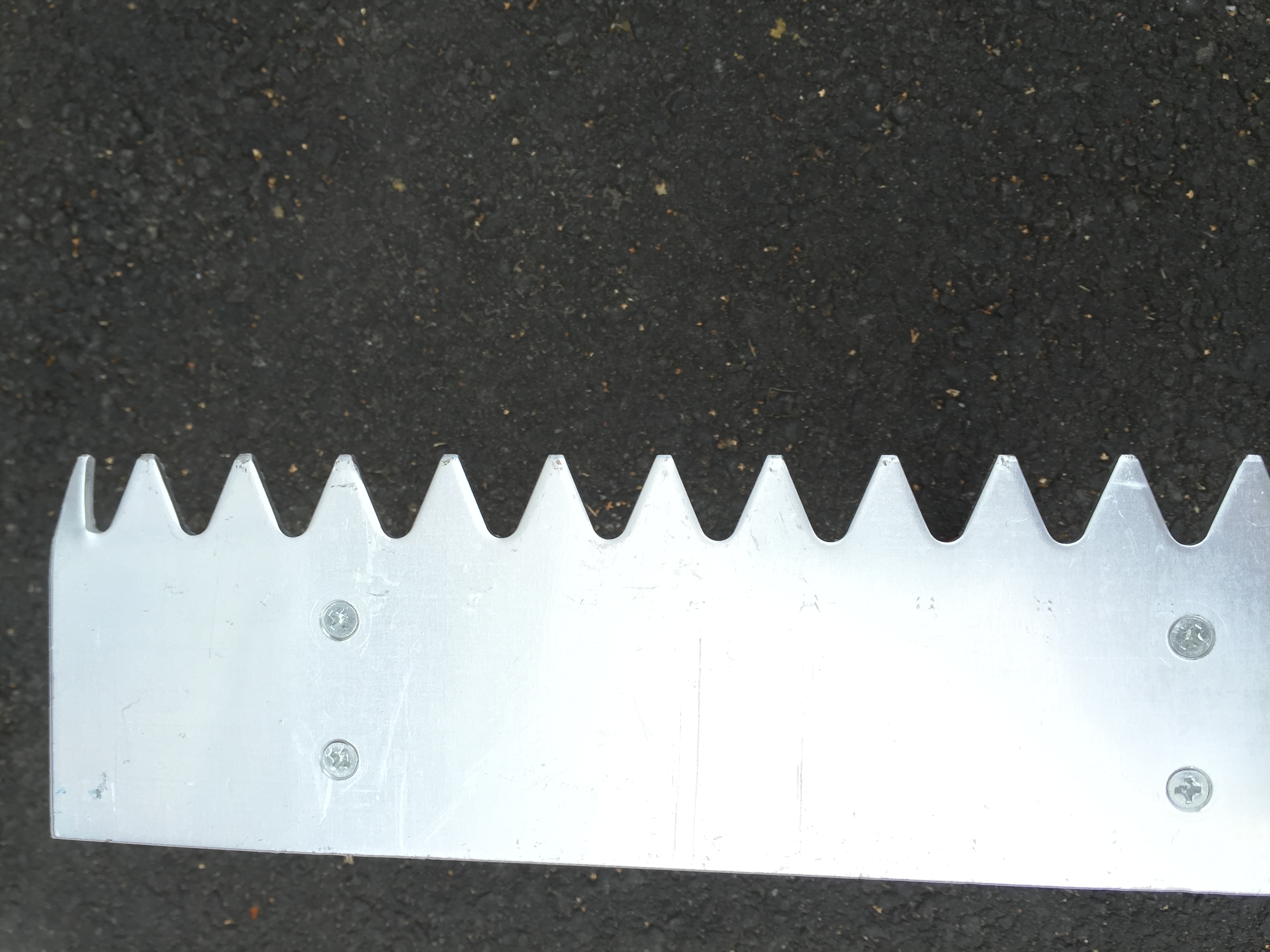 Asfaltsskrapa med tänder - 4