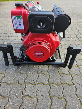 Vattenpump Bernards diesel med elstart, brandpump