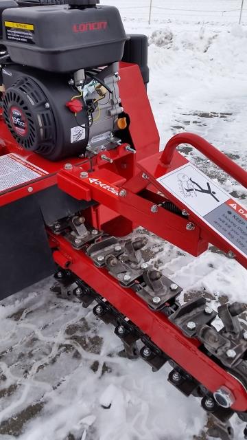 Kedjegrävare Bernards med Loncin motor - 5