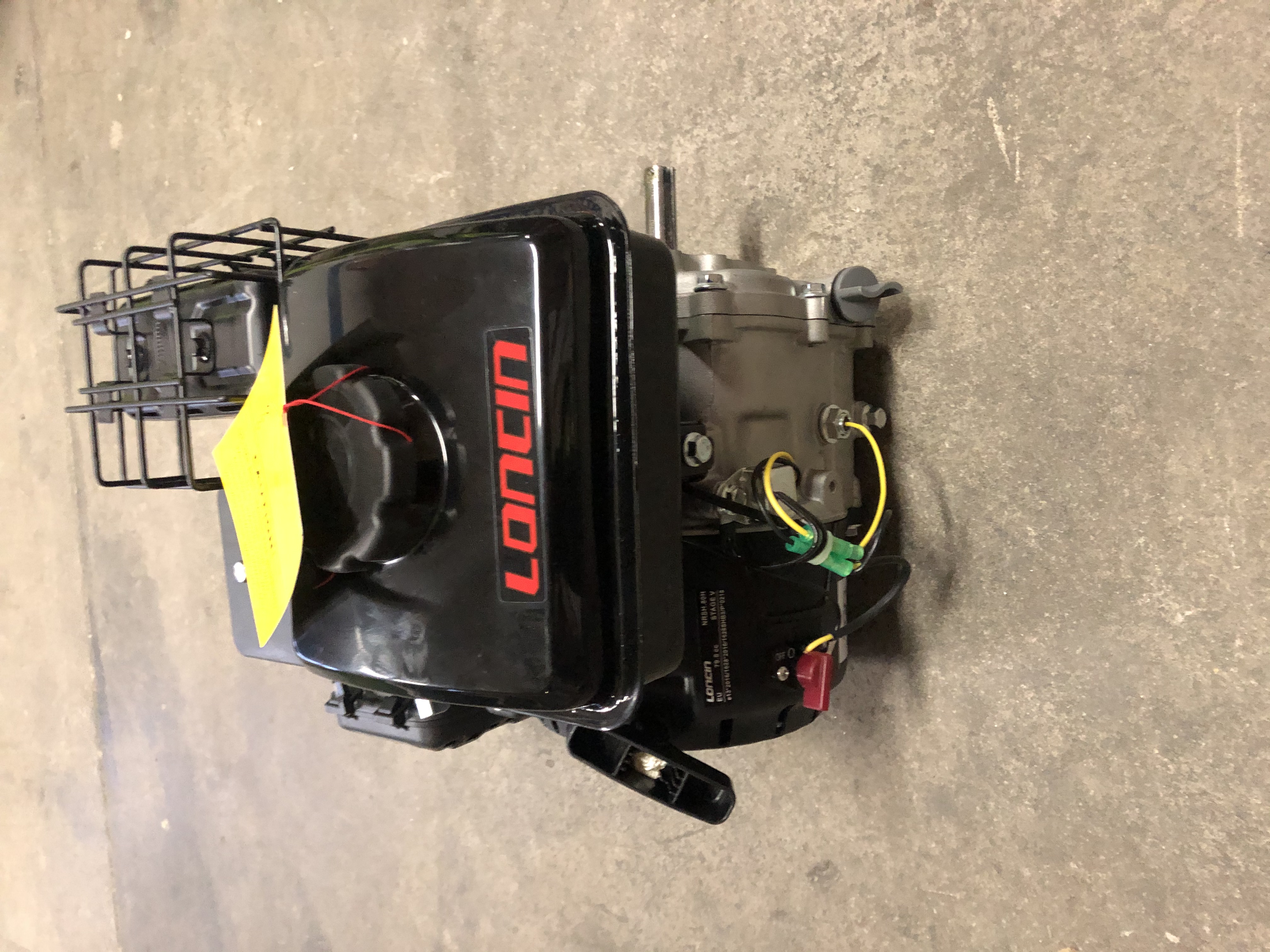 Bensinmotor Loncin 2,5 hk med 16 mm axel.  - 5