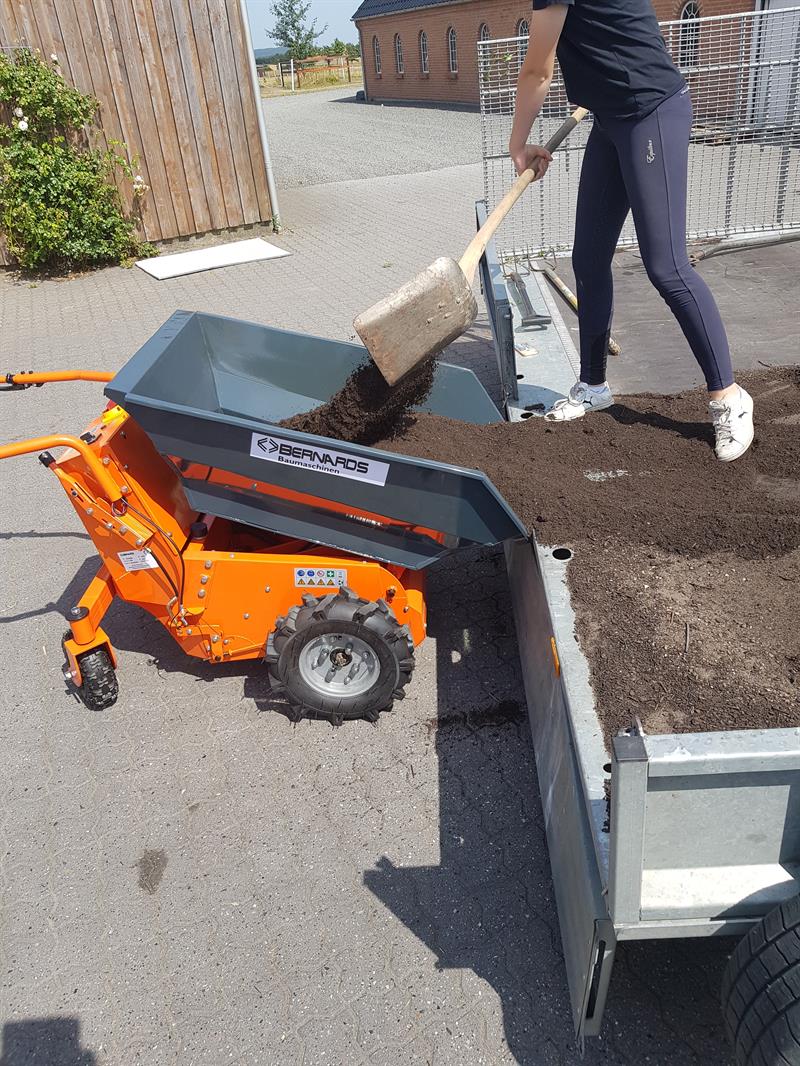 Skottkärra/minidumper Bernards med elektrisk motor. Lastar 500 kg. - 2