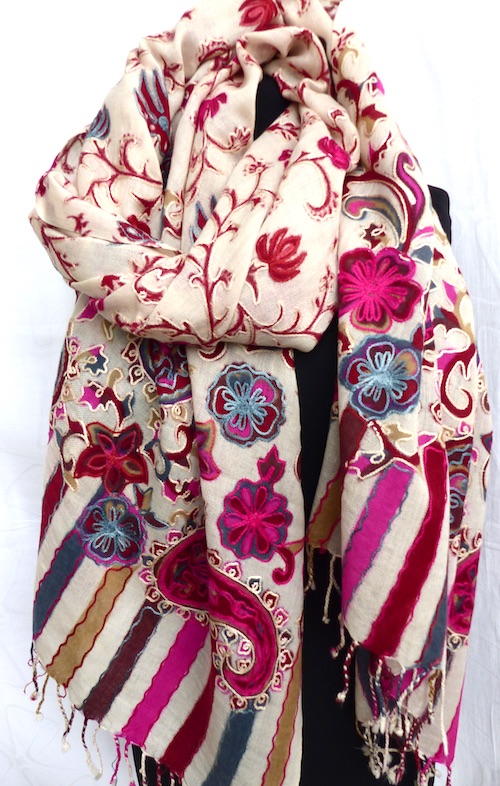 Bellissimo broderad ull sjal - 2
