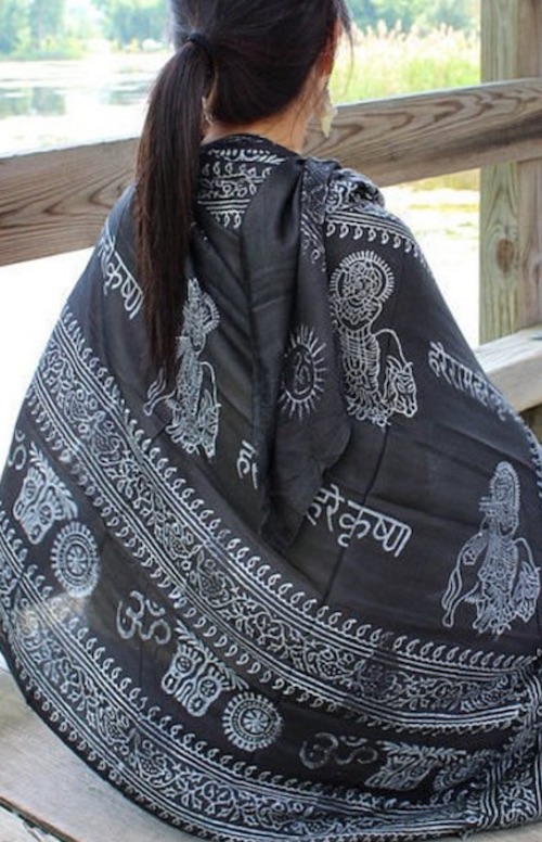 Aum grå sarong