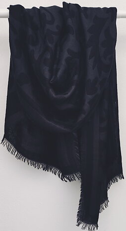 Grace supermjuk svart festsjal 