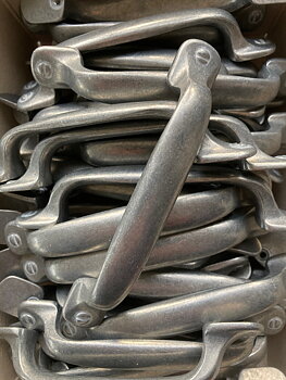 Handtag Fridhem 96 - Zink