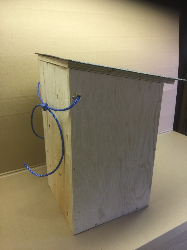 Kattuggleholk av plywood - 3