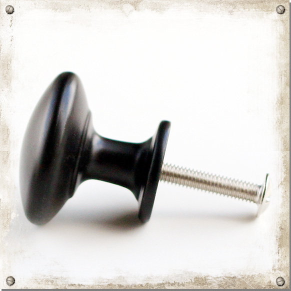 Small metal knob smooth, black Nillas