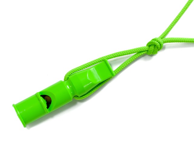 Visselpipa ACME 640 dubbelton, Neongrön 9cm, inklusive nylonsnodd i matchande färg.
