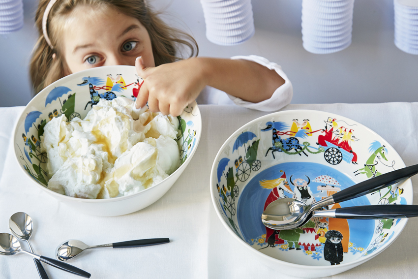 Arabia - Mumin - Serveringsskål 23 cm - Vänskap - 3