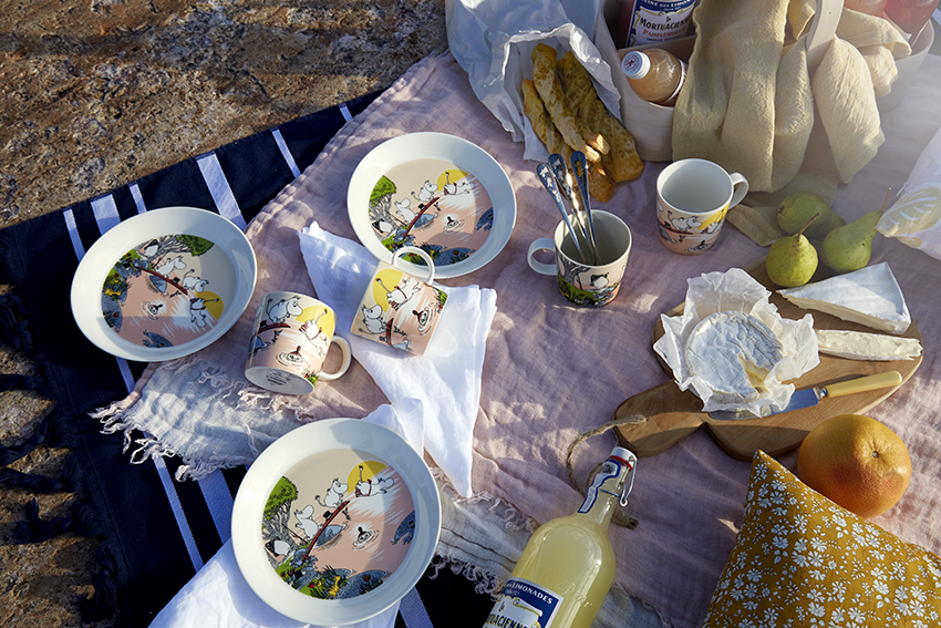 Arabia Moomin Mug - Evening Swim - Season Mug Summer 2019 - 3