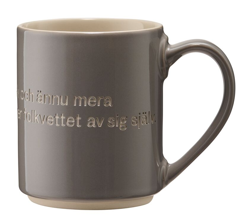 Astrid Lindgren Citat Mugg - "Ge barnen kärlek, mera kärlek och ännu mera kärlek, så kommer folkvettet av sig själv." - 5
