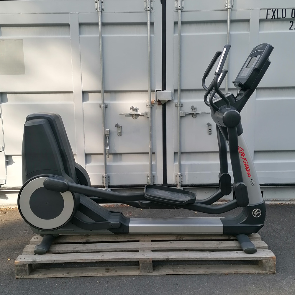 Life Fitness 95x Inspire Crosstrainer 
