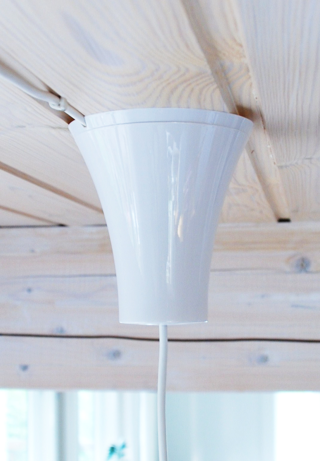 Dezall Tjus - white glossy - 5