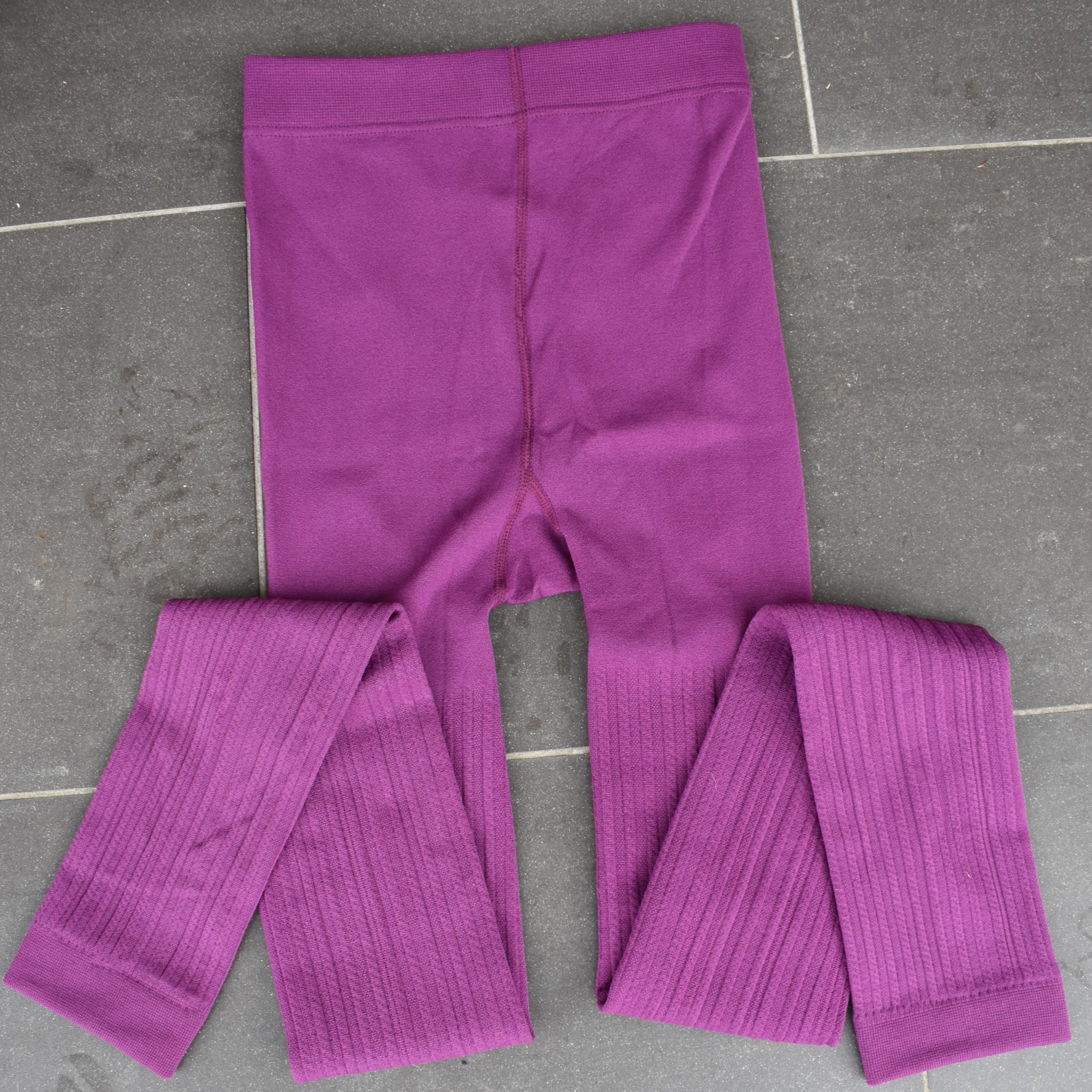 Ribbstickade thermoleggings 120 kr - 2 par 200 kr - 2