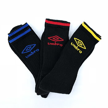 Umbro sportstrumpa 3 par 80 kr - 6 par 150 kr