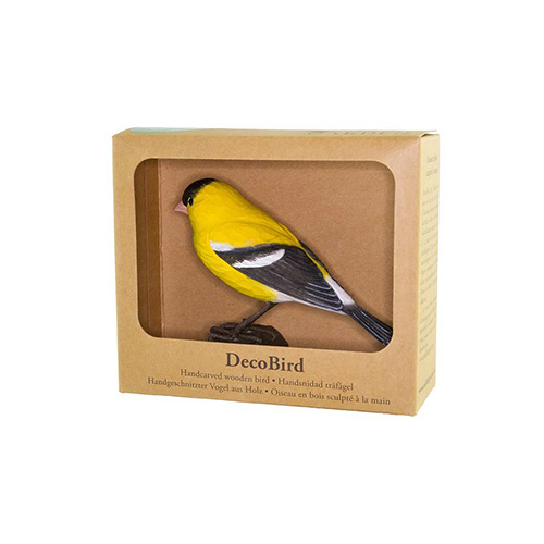 DecoBird Amerikansk Guldsiska, handsnidad dekorationsfågel i trä målad förhand med miljövänlig färg, i sin presentförpackning med fönster