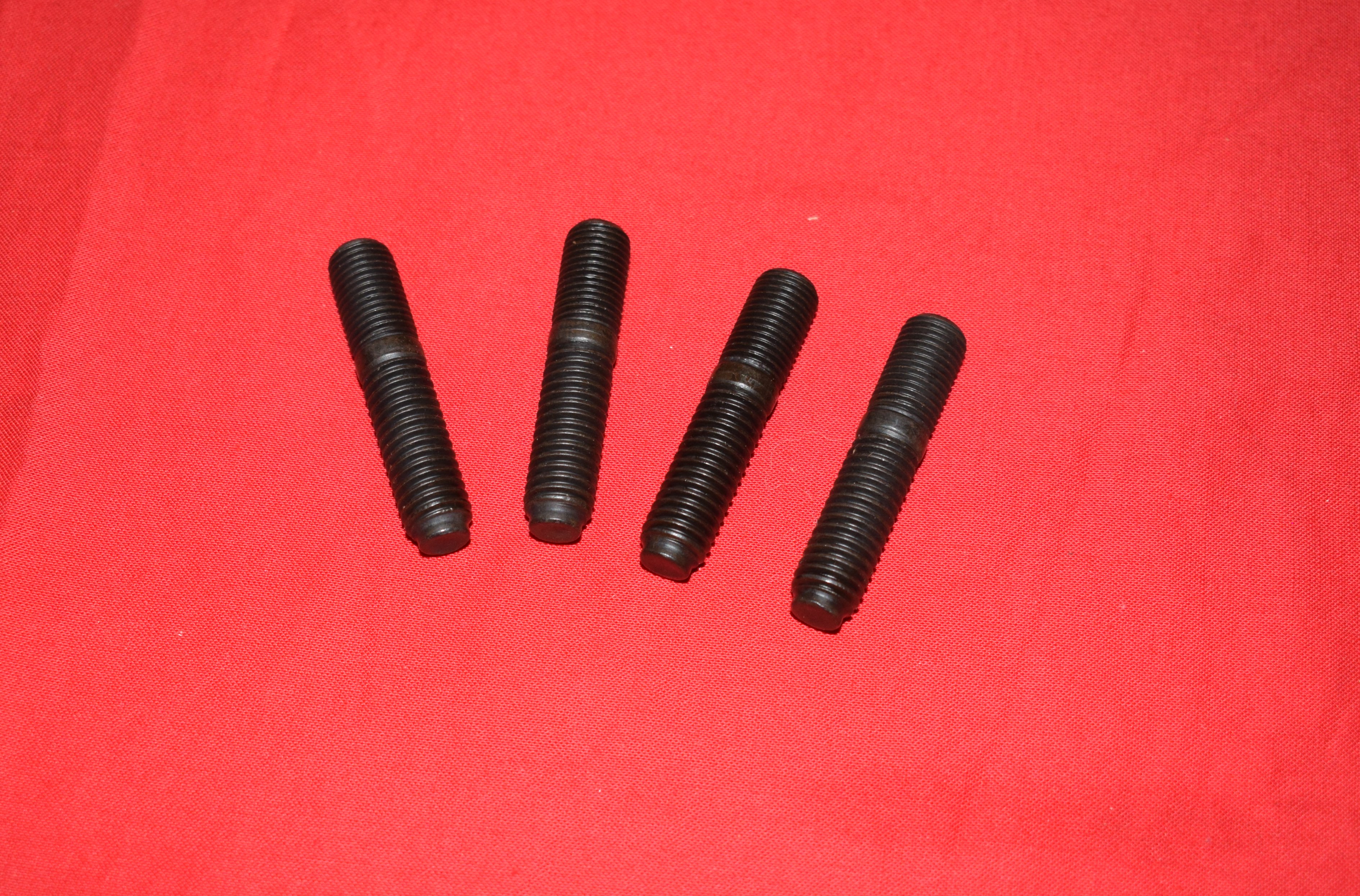 Cylinder base studs Harley Big Twin 1930-77