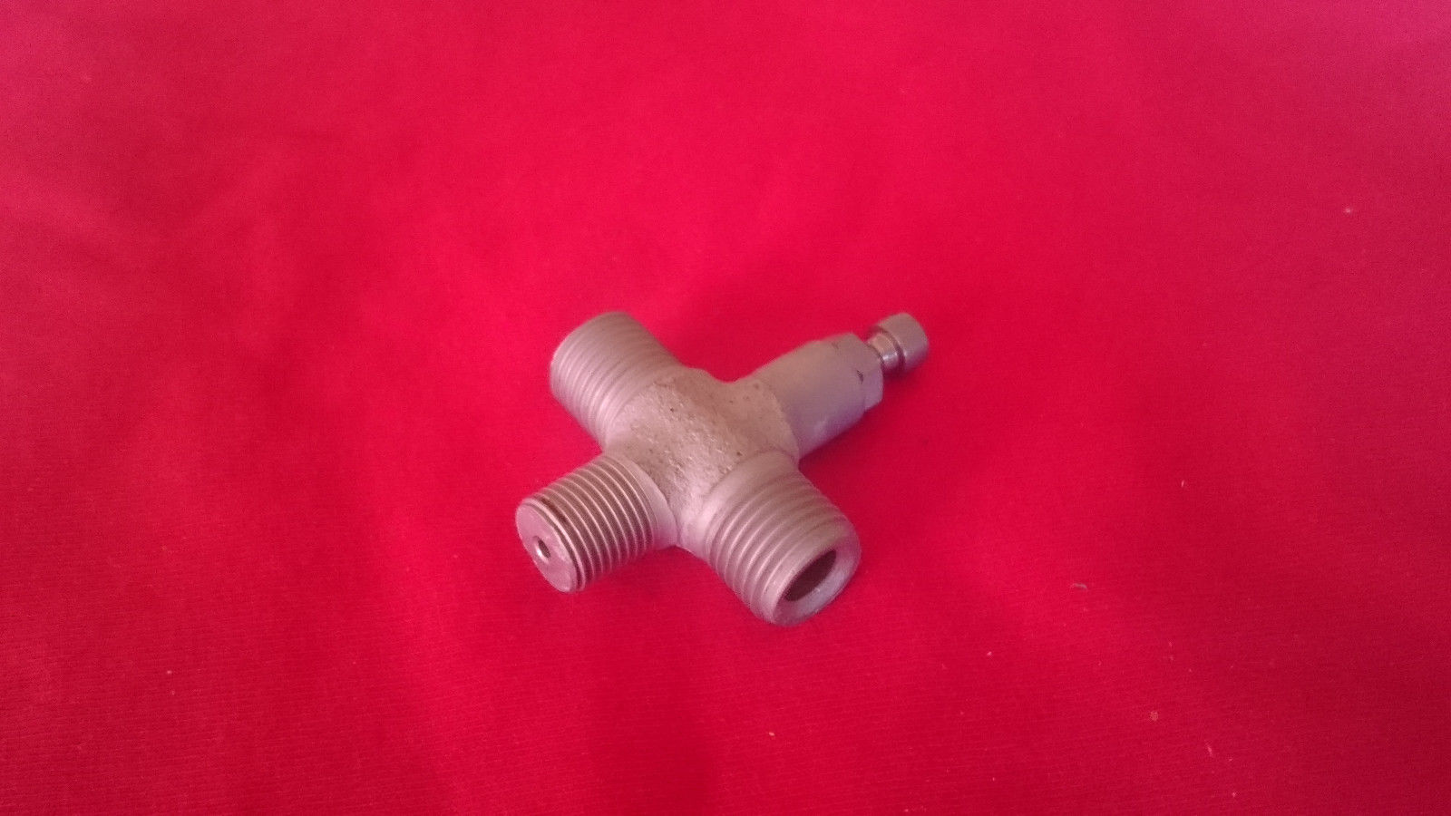Four Way Oil Fitting Excelsior Partno: XG1495