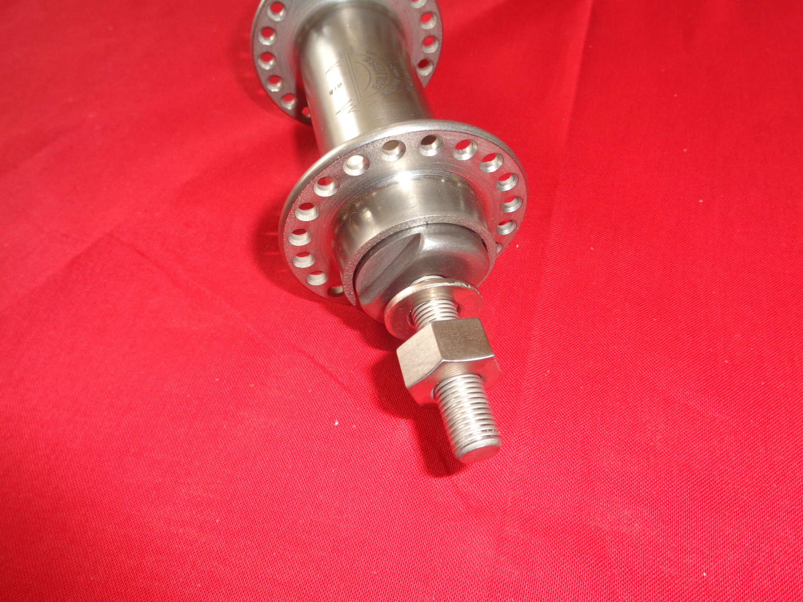 Eclipse front hub 40-hole - 3